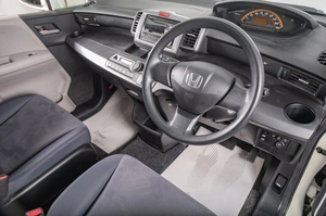 Минивэн Honda Freed 2012 года, 1099000 рублей, Томск