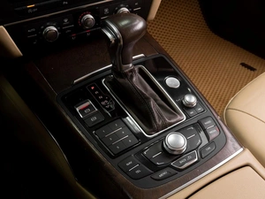 Седан Audi A6 2012 года, 1400000 рублей, Тюмень