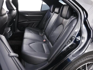 Седан Toyota Camry 2023 года, 3999050 рублей, Москва