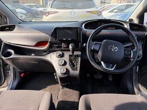Минивэн Toyota Sienta 2022 года, 1470000 рублей, Красноярск