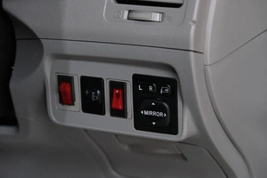 Седан Toyota Corolla Axio 2009 года, 859000 рублей, Омск