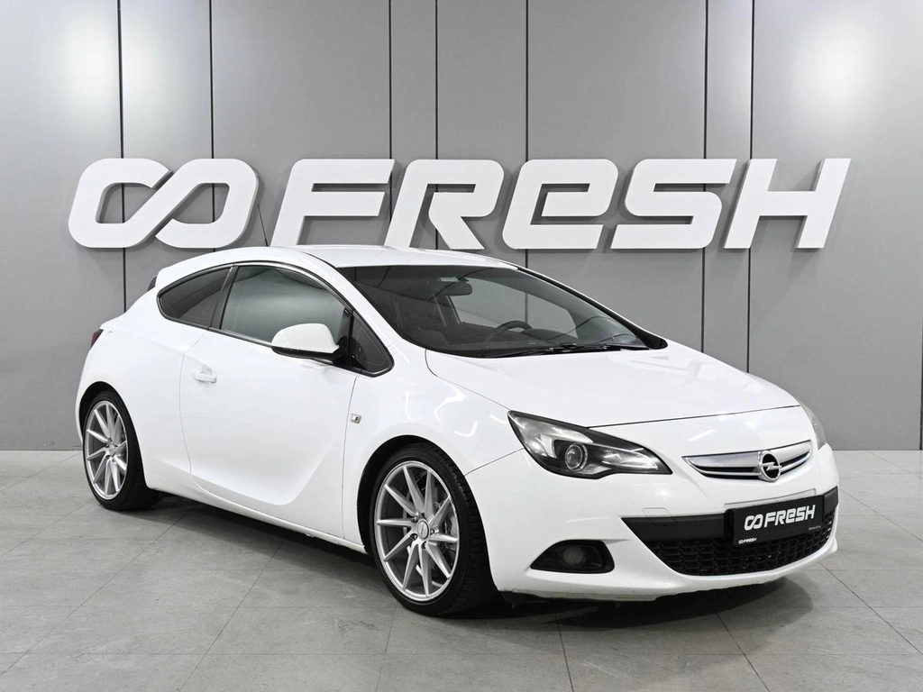 Хетчбэк Opel Astra GTC 2013 года, 689000 рублей, Аксай