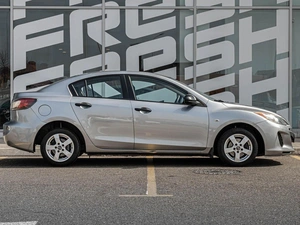 Седан Mazda 3 2012 года, 1020000 рублей, Краснодар