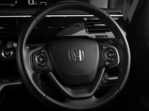 Минивэн Honda Stepwgn Spada 2021 года, 3049000 рублей, Тюмень