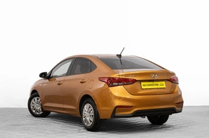 Седан Hyundai Solaris 2018 года, 1359000 рублей, Барнаул