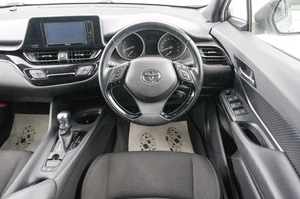 Внедорожник Toyota C-HR 2017 года, 1869000 рублей, Красноярск