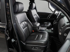 Внедорожник Toyota Land Cruiser 2019 года, 7999000 рублей, Тюмень