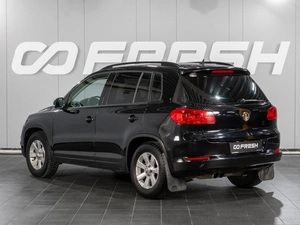 Внедорожник Volkswagen Tiguan 2012 года, 1119000 рублей, Сургут
