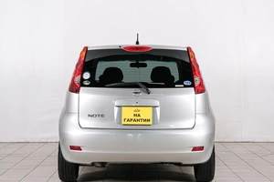 Хетчбэк Nissan Note 2010 года, 619000 рублей, Красноярск