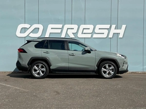 Внедорожник Toyota RAV4 2019 года, 3199000 рублей, Ижевск