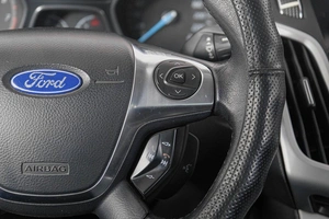 Седан Ford Focus 2012 года, 899000 рублей, Кемерово