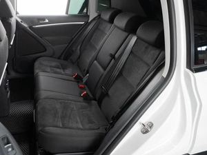 Внедорожник Volkswagen Tiguan 2012 года, 1679000 рублей, Тюмень