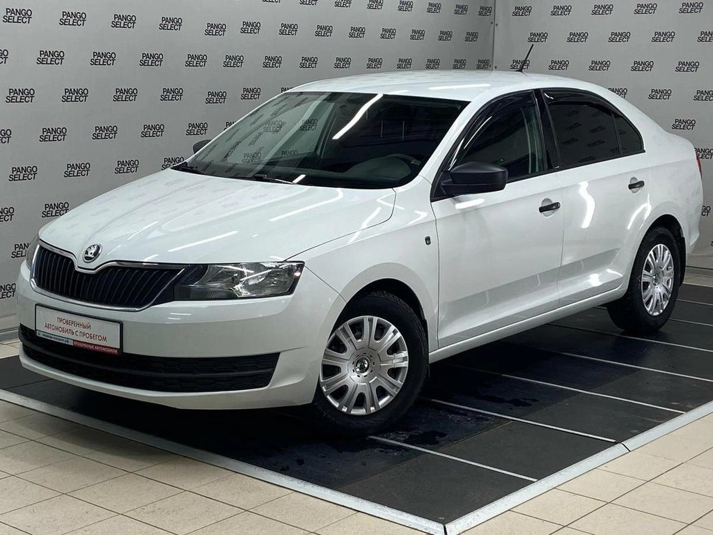 Лифтбек Skoda Rapid 2017 года, 987000 рублей, Красноярск