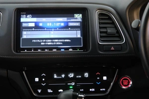 Внедорожник Honda Vezel 2019 года, 2599000 рублей, Омск