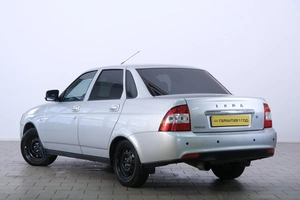 Седан ВАЗ (LADA) Priora 2015 года, 519000 рублей, Омск