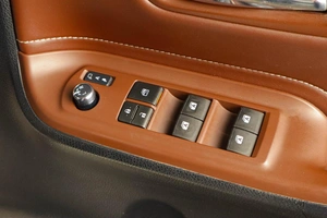 Минивэн Toyota Esquire 2015 года, 2319000 рублей, Тюмень