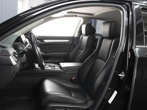 Седан Honda Accord 2021 года, 3160000 рублей, Омск