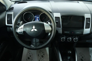 Внедорожник Mitsubishi Outlander 2011 года, 1329000 рублей, Омск
