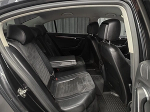 Седан Volkswagen Passat 2012 года, 950000 рублей, Красноярск