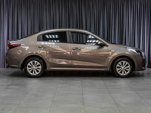 Седан Kia Rio 2019 года, 1339000 рублей, Тюмень