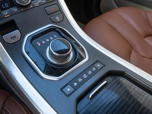Внедорожник Land Rover Range Rover Evoque 2012 года, 2069000 рублей, Волгоград
