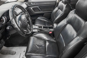 Седан Subaru Legacy 2005 года, 729000 рублей, Барнаул