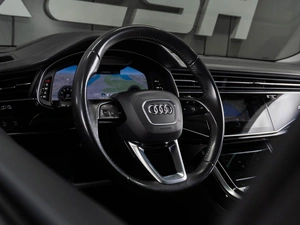 Внедорожник Audi Q8 2019 года, 6999000 рублей, Тюмень