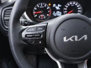 Хетчбэк Kia Rio X 2022 года, 2039000 рублей, Санкт-Петербург