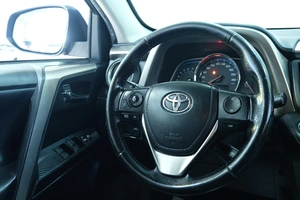 Внедорожник Toyota RAV4 2013 года, 2349000 рублей, Омск