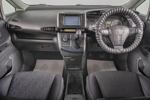 Минивэн Toyota Wish 2010 года, 1249000 рублей, Томск