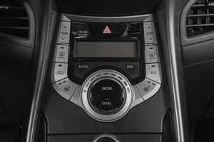 Седан Hyundai Avante 2012 года, 949000 рублей, Кемерово