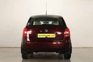 Хетчбэк Skoda Fabia 2011 года, 799000 рублей, Челябинск