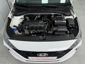 Седан Hyundai Solaris 2021 года, 1545000 рублей, Красноярск