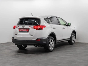 Внедорожник Toyota RAV4 2013 года, 1850000 рублей, Красноярск
