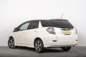 Универсал Honda Fit Shuttle 2011 года, 1079000 рублей, Томск