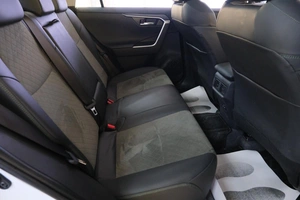 Внедорожник Toyota RAV4 2025 года, 4099000 рублей, Омск