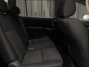 Минивэн Toyota Isis 2008 года, 829000 рублей, Красноярск