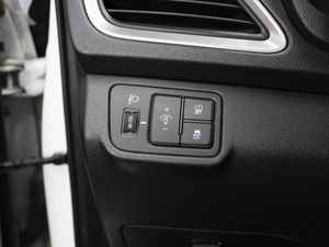 Седан Hyundai Solaris 2018 года, 1293000 рублей, Омск