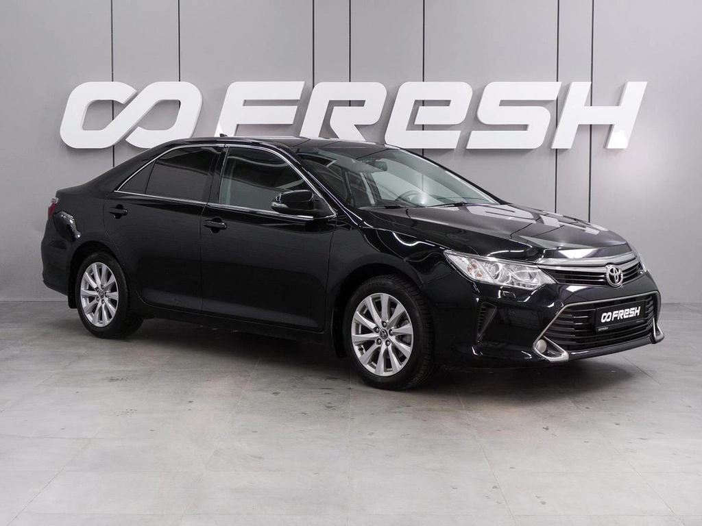 Седан Toyota Camry 2017 года, 2099000 рублей, Воронеж