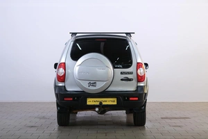 Внедорожник Chevrolet Niva 2011 года, 499000 рублей, Омск