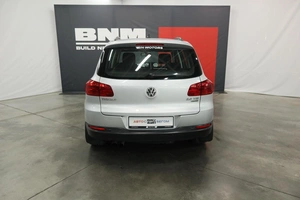 Внедорожник Volkswagen Tiguan 2013 года, 1750000 рублей, Курск