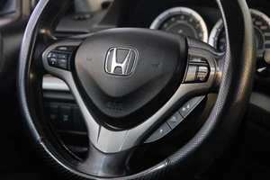 Седан Honda Accord 2008 года, 1349000 рублей, Омск