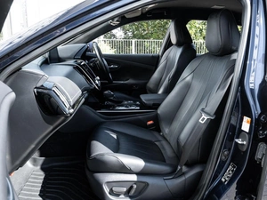Седан Toyota Crown 2019 года, 3190000 рублей, Ставрополь