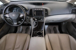 Внедорожник Toyota Venza 2010 года, 1729000 рублей, Омск