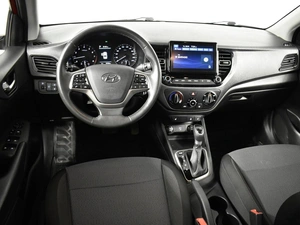 Седан Hyundai Solaris 2021 года, 1710100 рублей, Казань