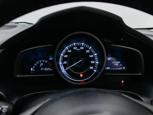 Хетчбэк Mazda Axela 2015 года, 1189000 рублей, Красноярск