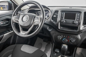 Внедорожник Jeep Cherokee 2017 года, 1899000 рублей, Барнаул