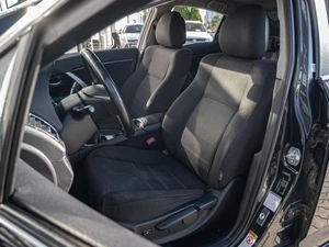 Седан Toyota Avensis 2012 года, 1320000 рублей, Краснодар