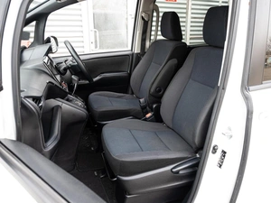 Минивэн Toyota Voxy 2019 года, 2100000 рублей, Краснодар