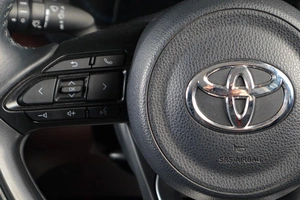 Внедорожник Toyota Yaris Cross 2021 года, 2399000 рублей, Тюмень